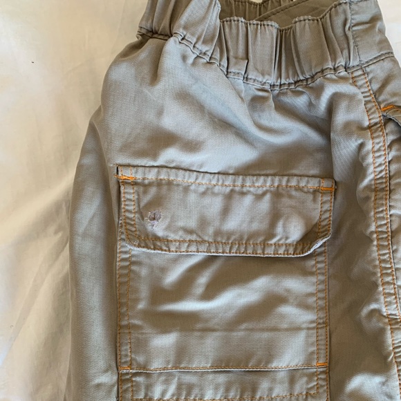Cargo buckle capris - Picture 5 of 5